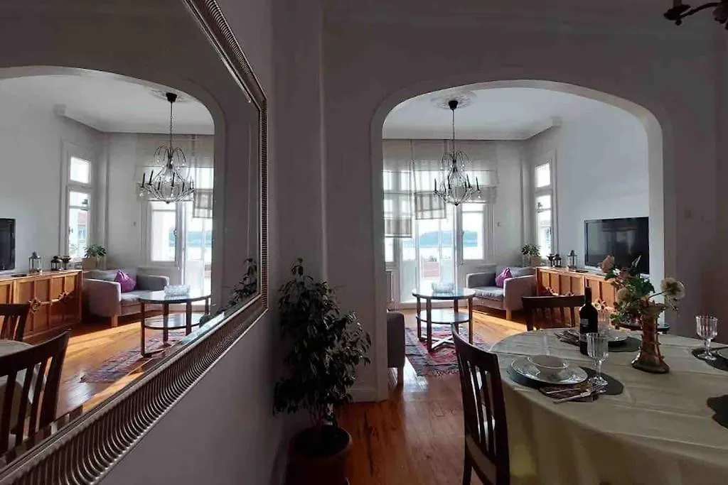 Central Apartment-Large Balcony With View Istanbul