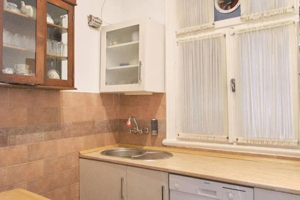 Apartment Central Apartment-Large Balcony With View Istanbul