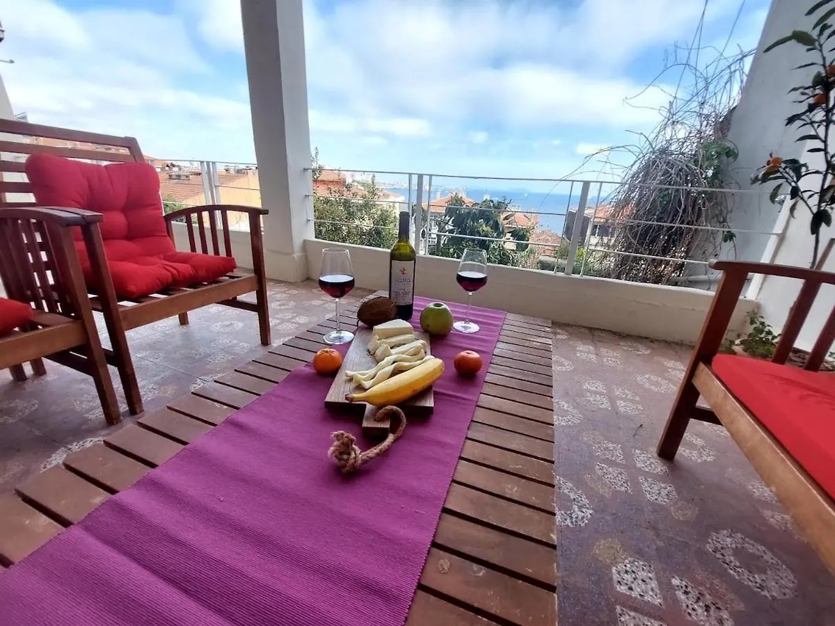 Apartment Central Apartment-Large Balcony With View Istanbul